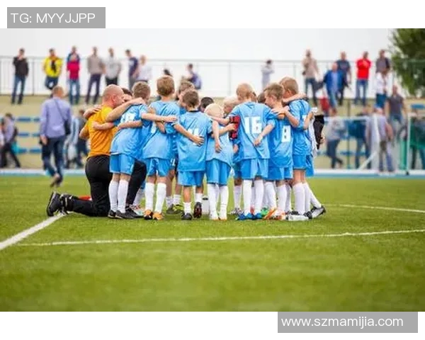 赛后复盘：上海足球队与西安足球队的团队协作与战术分析探讨